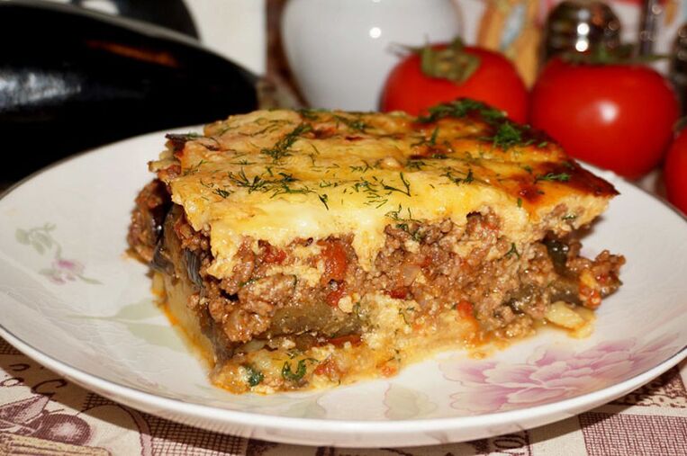 Succulent minced meat and aubergine casserole ideal for dinners for people with gout